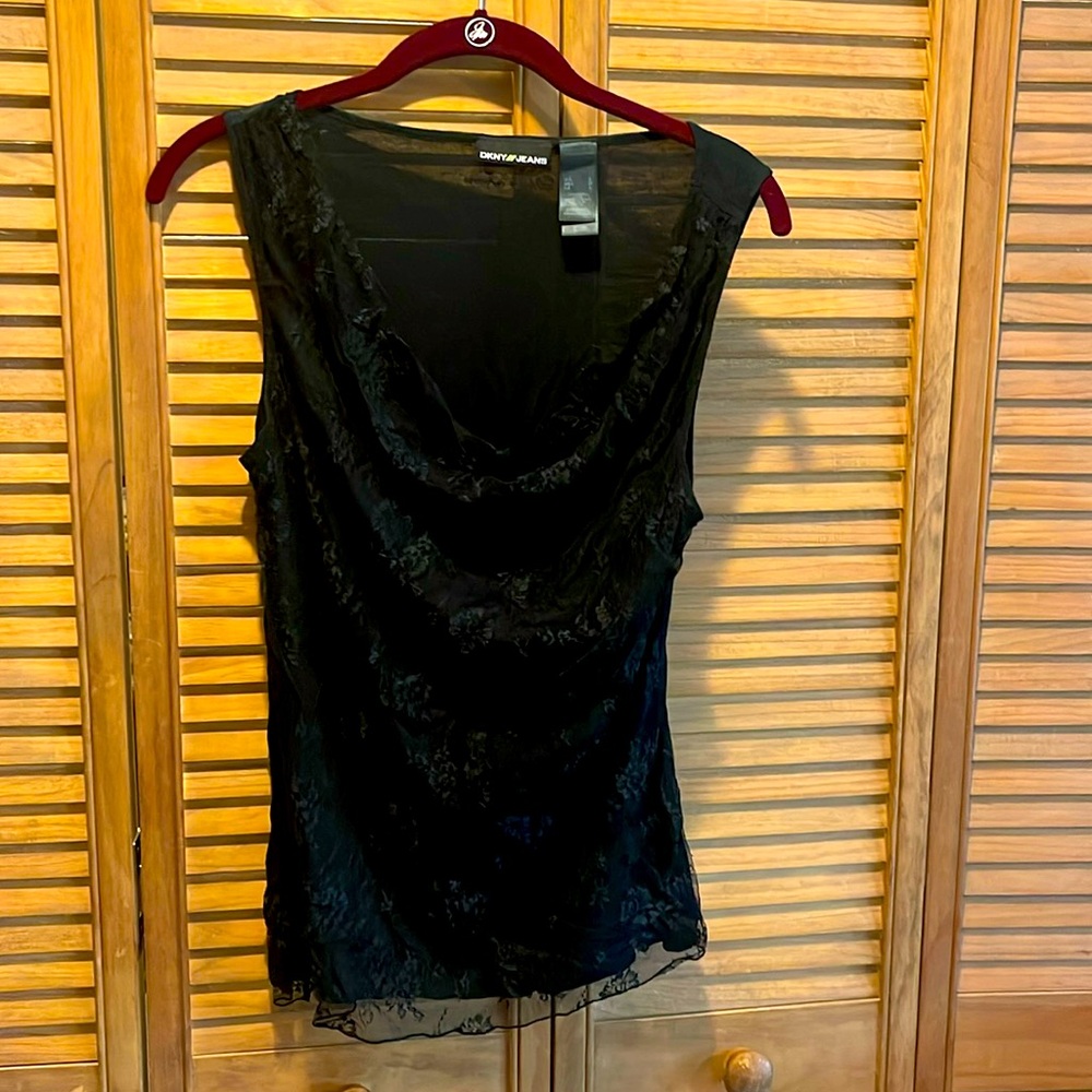 DKNY Blouse sleeveless black size L like new condition